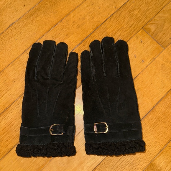 Accessories - Elegant Black Suede Fur Lined Gloves with Buckle Detail